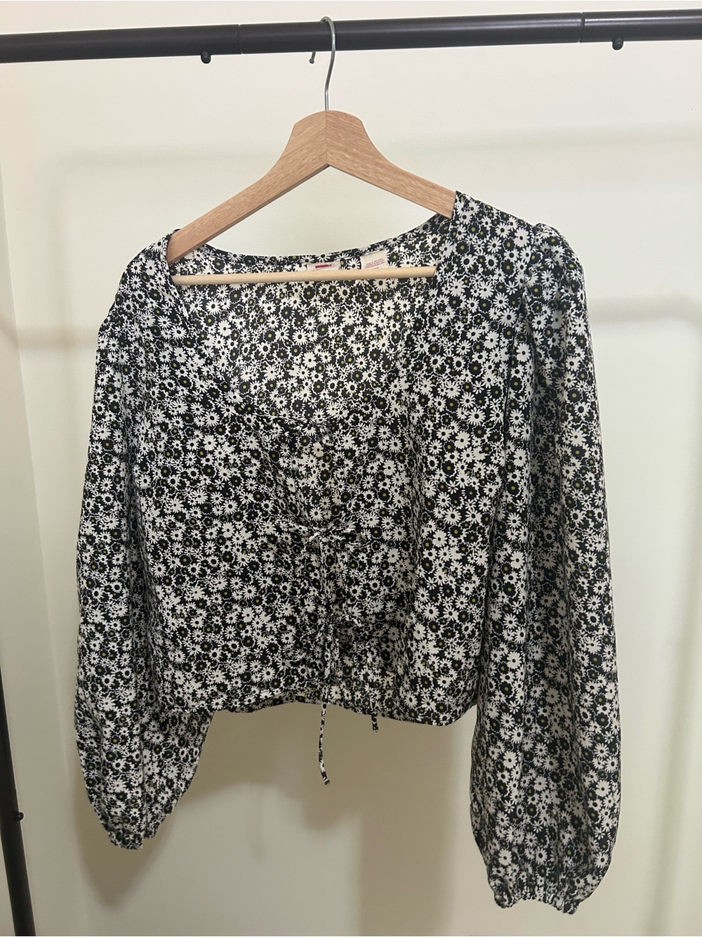 Levi's Black and White Floral Tie-Front Square Neck Blouse
